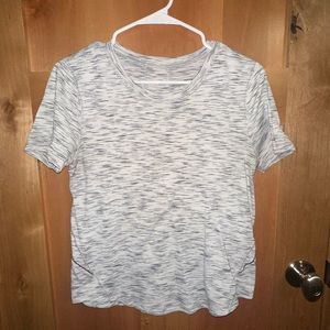 Lululemon T-shirt
